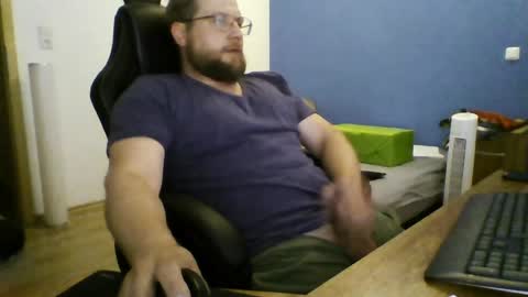 Snapshot of gnik_labinnah chatting on July 10, 11:40 pm gnik_labinnah online show from July 10, 11:40 pm