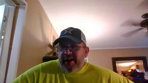 IDKIDCIDGAF online show from October 7, 6:16 pm