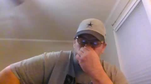 IDKIDCIDGAF online show from November 8, 1:17 am