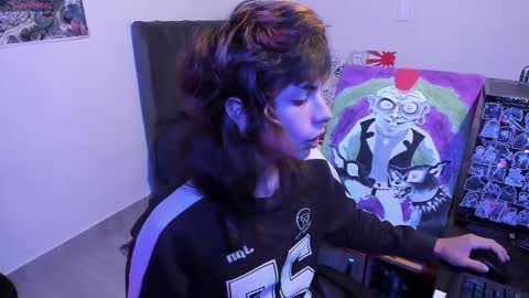 Snapshot of god_dereck chatting on March 28, 12:05 pm god_dereck online show from March 28, 12:05 pm