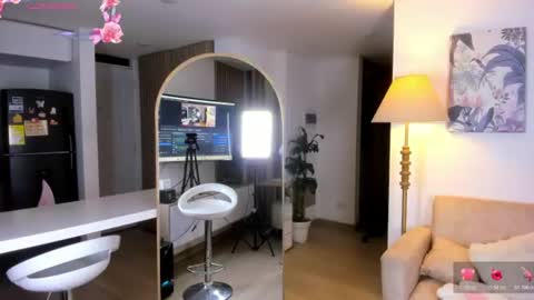 goddess8love online show from June 17, 4:48 am