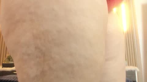 Aretha online show from February 22, 5:44 pm