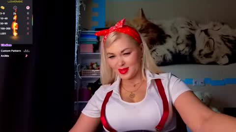 Mrs. Isabella online show from April 19, 2:55 am