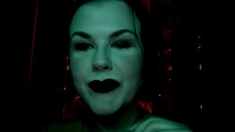 Snapshot of goddess_kehala chatting on November 21, 12:21 am Switch Goddess Kehala online show from November 21, 12:21 am