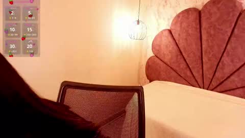 M A R T I N A  online show from January 13, 9:42 pm