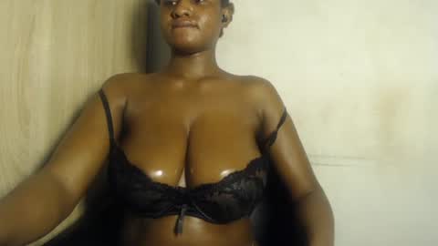 Snapshot of goddess_mellissa chatting on July 5, 12:39 am mellissa online show from July 5, 12:39 am