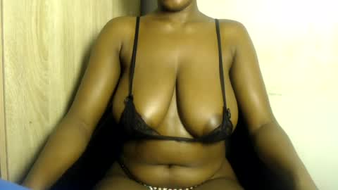 Snapshot of goddess_mellissa chatting on July 10, 6:39 am mellissa online show from July 10, 6:39 am