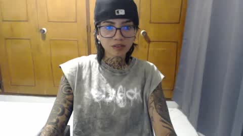 Snapshot of goddess_mercurio00 chatting on July 9, 8:24 pm goddess_mercurio00 online show from July 9, 8:24 pm