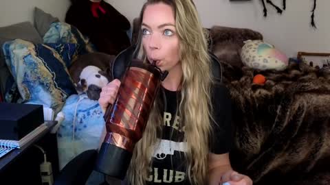 Patricia Mars           Goddess of Mars twitter thegoddessmindy online show from January 23, 6:24 pm