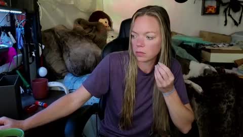 Patricia Mars           Goddess of Mars twitter thegoddessmindy online show from October 7, 3:31 pm