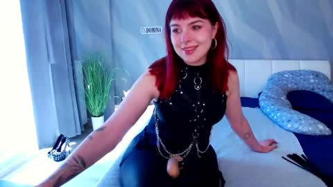 Snapshot of goddess_of_your_mind chatting on May 14, 2:24 pm goddess_of_your_mind online show from May 14, 2:24 pm