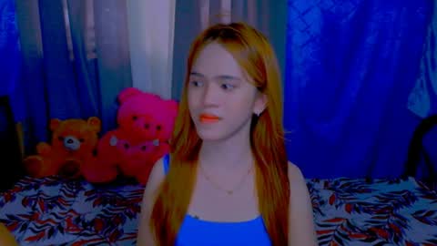 Snapshot of goddess_oliviaa chatting on May 25, 9:59 am Olivia online show from May 25, 9:59 am