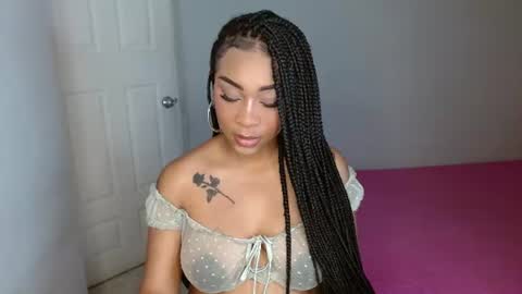 Snapshot of goddess_val chatting on July 29, 4:16 pm Valentina online show from July 29, 4:16 pm
