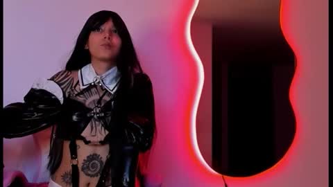 vee online show from October 18, 10:32 pm