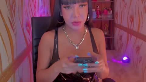 Barbie Brown online show from December 14, 5:07 am