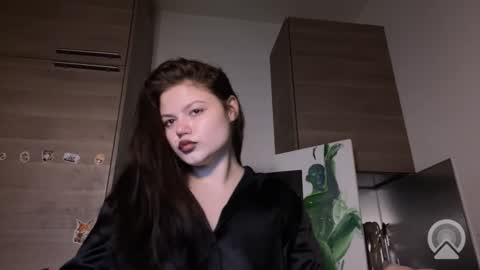 Snapshot of goddessdarina chatting on September 22, 1:24 pm goddessdarina online show from September 22, 1:24 pm