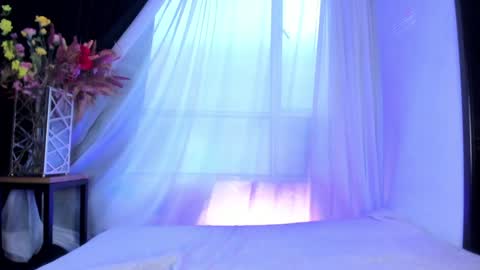 Snapshot of goddessjulieta chatting on January 22, 10:15 pm Julieta online show from January 22, 10:15 pm