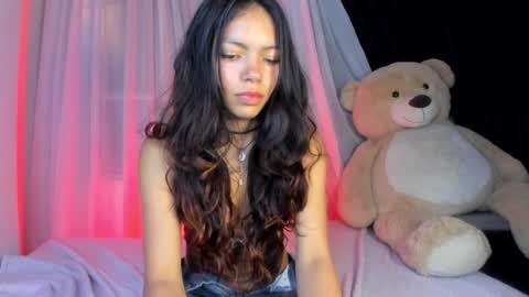 Snapshot of goddessjulieta chatting on January 28, 1:18 am Julieta online show from January 28, 1:18 am
