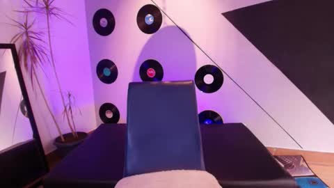 Snapshot of goddessjulieta chatting on September 10, 7:58 pm Julieta online show from September 10, 7:58 pm