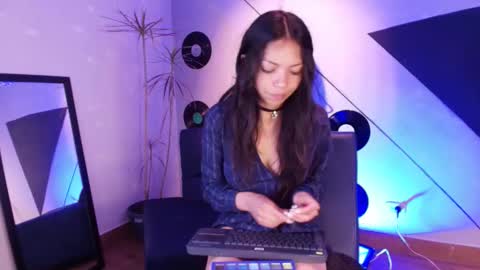 Snapshot of goddessjulieta chatting on October 17, 8:00 pm Julieta online show from October 17, 8:00 pm