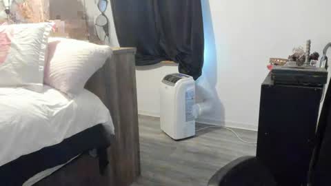 Kallie online show from July 22, 4:21 pm