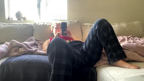 Snapshot of goddessmayvn chatting on November 7, 9:15 pm GoddessMayvn online show from November 7, 9:15 pm