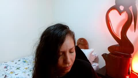 Snapshot of goddessnahi chatting on December 23, 7:38 am Naih Reyes online show from December 23, 7:38 am