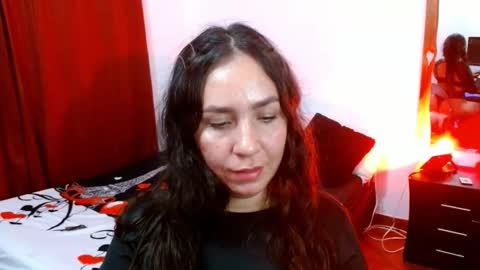 Snapshot of goddessnahi chatting on January 18, 2:47 am Naih Reyes online show from January 18, 2:47 am