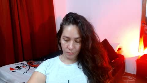 Snapshot of goddessnahi chatting on January 28, 7:22 am Naih Reyes online show from January 28, 7:22 am