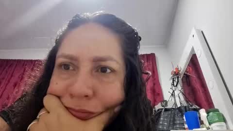 Snapshot of goddessnahi chatting on October 26, 7:31 pm Naih Reyes online show from October 26, 7:31 pm