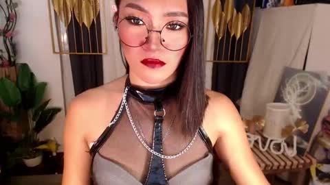 Snapshot of goddessquinnie chatting on February 5, 1:58 am quinnie online show from February 5, 1:58 am