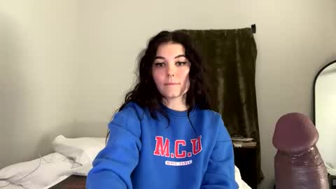 Snapshot of goddessshadowraven chatting on December 12, 5:48 pm Goddess Raven online show from December 12, 5:48 pm