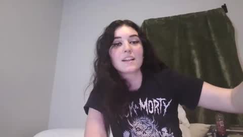 Snapshot of goddessshadowraven chatting on December 15, 3:34 am Goddess Raven online show from December 15, 3:34 am