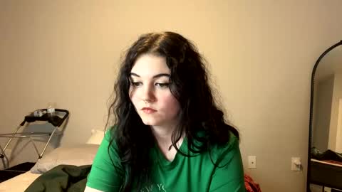 Snapshot of goddessshadowraven chatting on January 10, 2:04 am Goddess Raven online show from January 10, 2:04 am