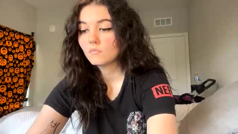 Snapshot of goddessshadowraven chatting on February 7, 4:14 pm Goddess Raven online show from February 7, 4:14 pm