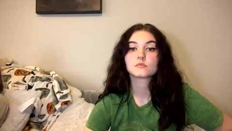 Snapshot of goddessshadowraven chatting on February 13, 1:08 am Goddess Raven online show from February 13, 1:08 am