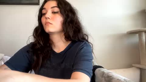 Snapshot of goddessshadowraven chatting on March 6, 4:17 pm Goddess Raven online show from March 6, 4:17 pm