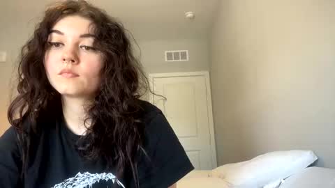 Snapshot of goddessshadowraven chatting on March 12, 3:18 pm Goddess Raven online show from March 12, 3:18 pm