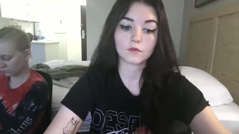 Snapshot of goddessshadowraven chatting on September 14, 4:50 pm Goddess Raven online show from September 14, 4:50 pm