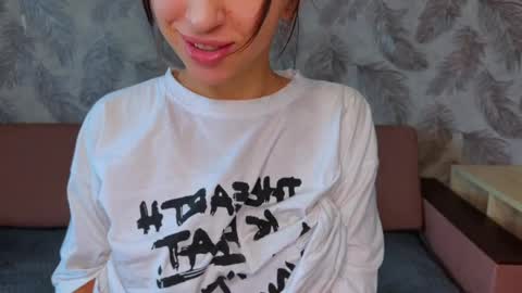Snapshot of goddesssooul chatting on May 11, 5:13 am goddesssooul online show from May 11, 5:13 am