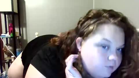 Snapshot of godessisabella chatting on September 26, 7:56 am godessisabella online show from September 26, 7:56 am