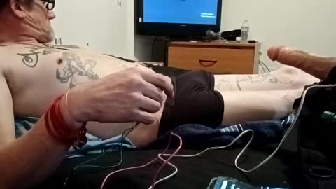 KCKK HOTTEST IN THE BAY online show from March 4, 5:24 am