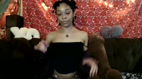 goddess of pleasure online show from February 12, 12:05 am