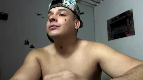 Snapshot of godkenai chatting on November 3, 11:04 pm MASTER GODKENAI online show from November 3, 11:04 pm