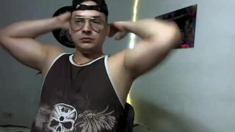 Snapshot of godkenai chatting on November 25, 1:27 am MASTER GODKENAI online show from November 25, 1:27 am