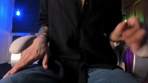 Snapshot of godly_huan chatting on January 25, 6:01 am HUAN online show from January 25, 6:01 am