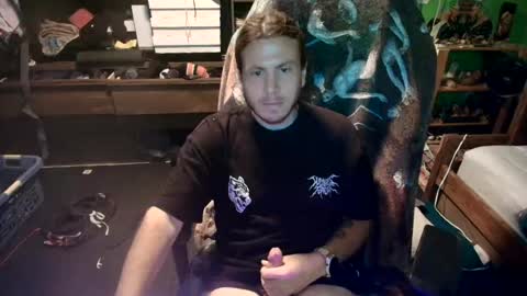Snapshot of godmangod chatting on June 23, 1:31 pm jimmyjohnameson online show from June 23, 1:31 pm