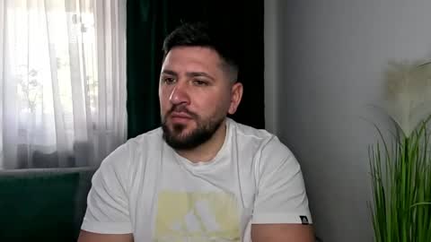 gold_alpha_boy online show from April 22, 7:55 am