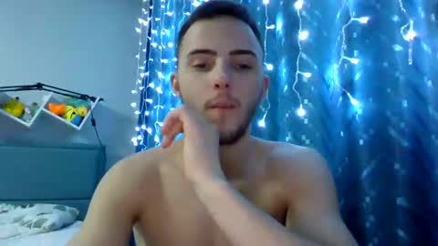 Golden boyyy21 online show from January 11, 5:18 pm