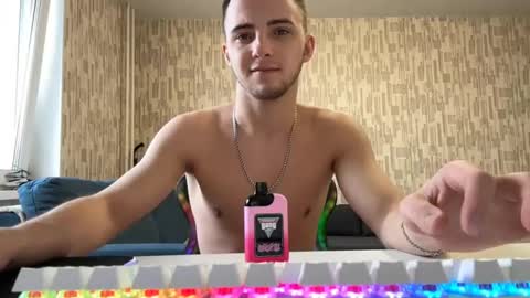 Golden boyyy21 online show from February 9, 8:11 am